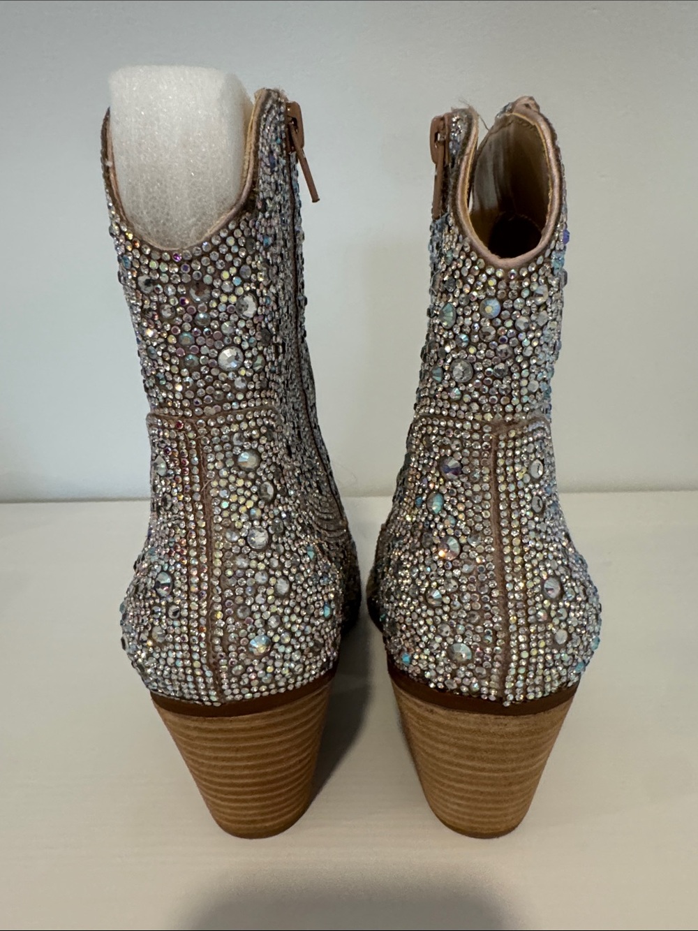 NIB Betsey Johnson Emory Rhinestone Silver Ankle Western Boots Size 8 - Picture 5 of 14